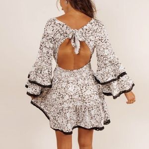 Bohme Tiger Lily Bell Sleeve Dress- Size Medium